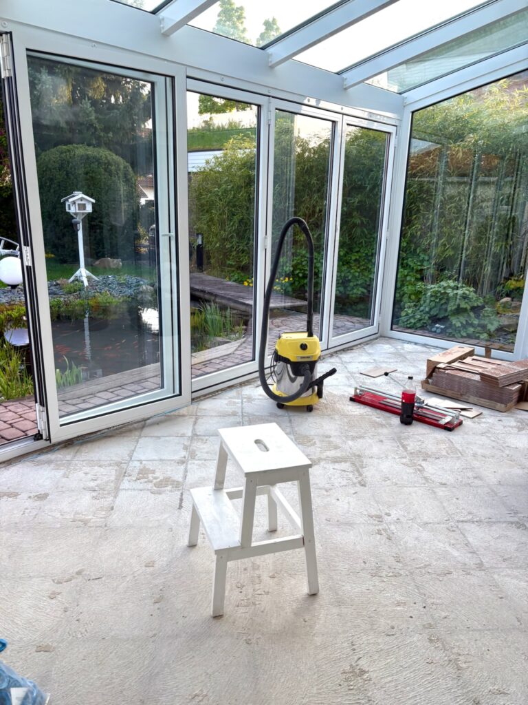 Living Letter Home Living DIY Fliesen in Holzoptik im Fischgrätmuster