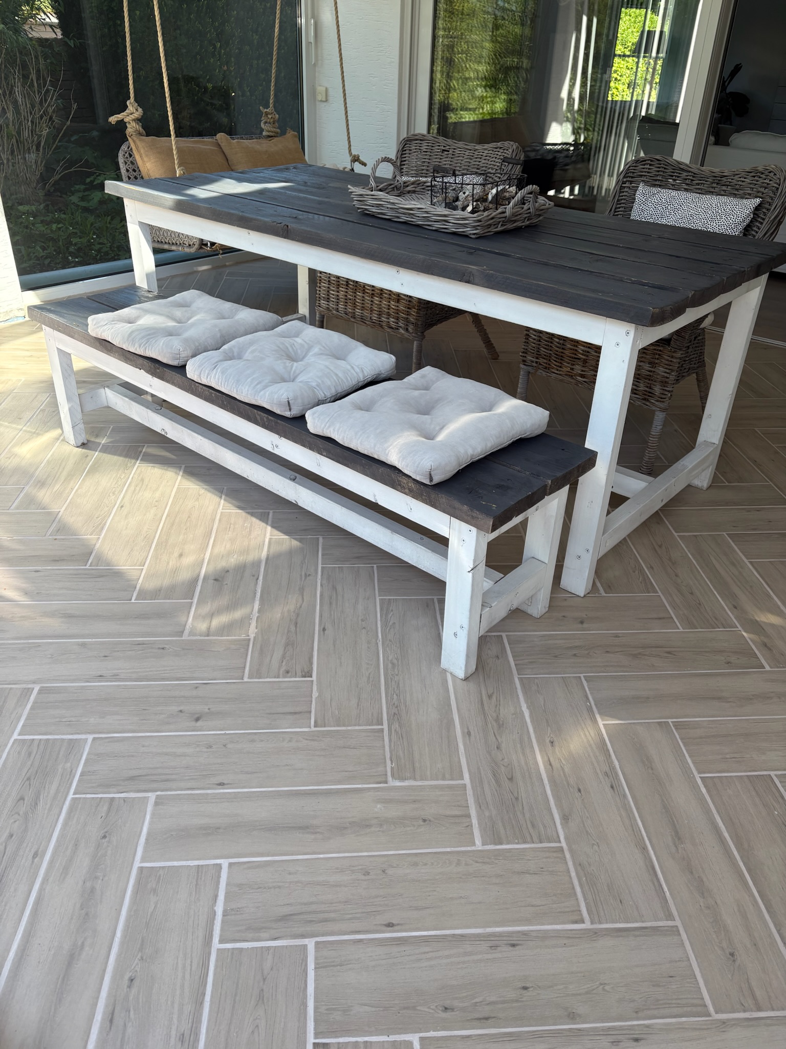 Living Letter Home Living DIY Fliesen in Holzoptik im Fischgrätmuster